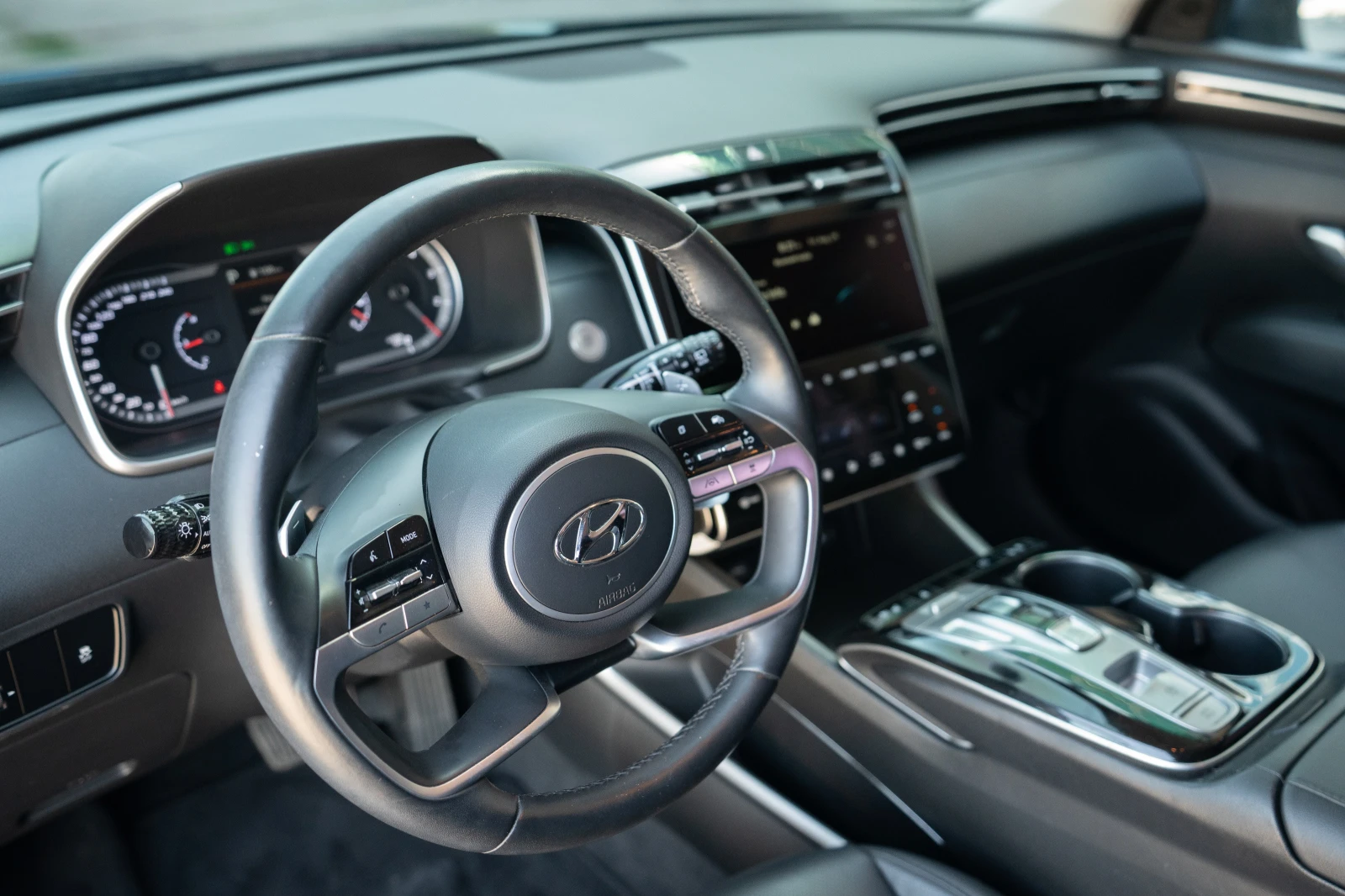 Hyundai Tucson 2.0CRDi | TОП СЪСТОЯНИЕ | 34000KM - изображение 6