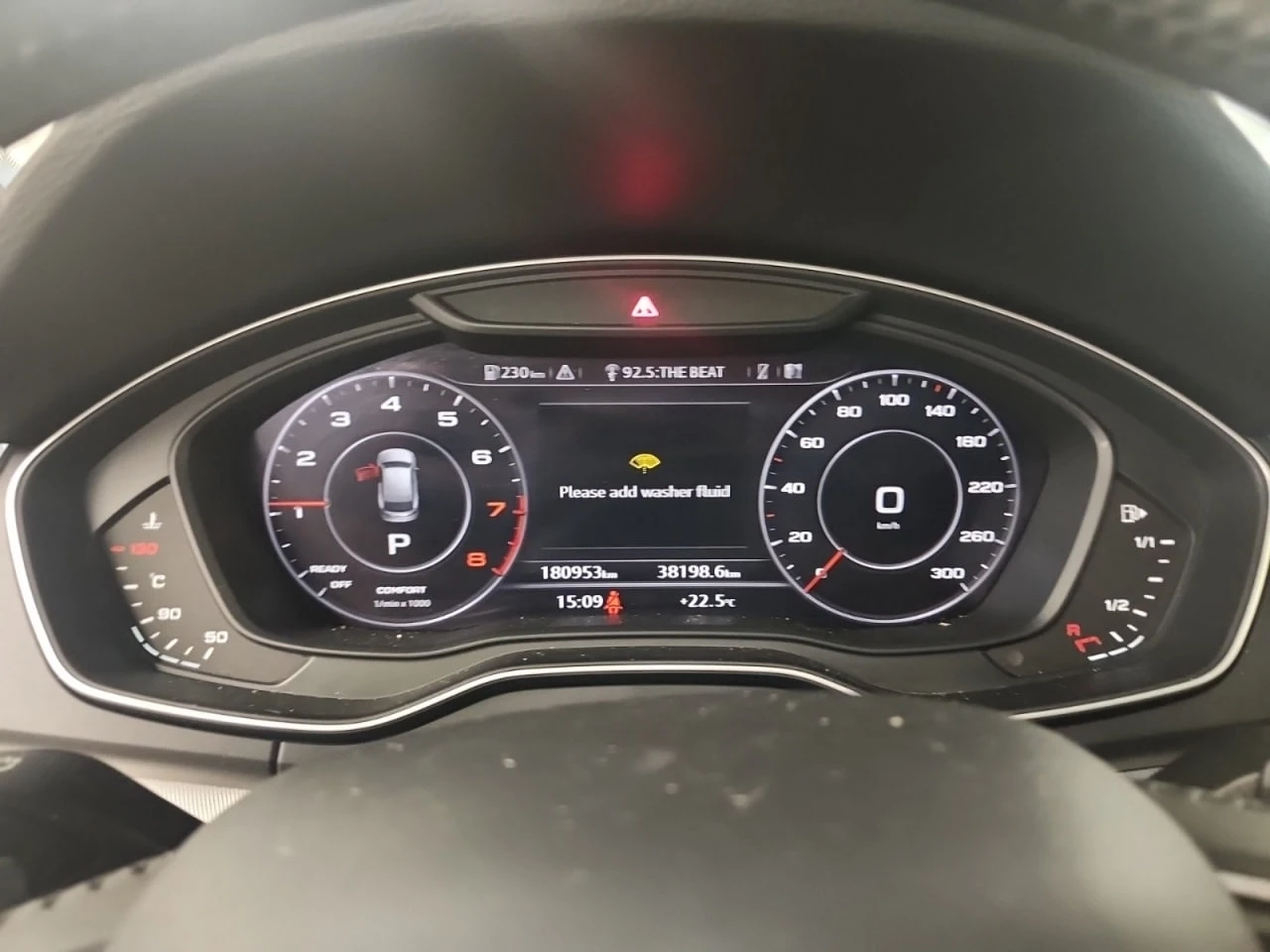 Audi Q5 * АВТО КРЕДИТ* ЦЕНА ДО БГ * СЕРВИЗНА ИСТОРИЯ *  - изображение 10