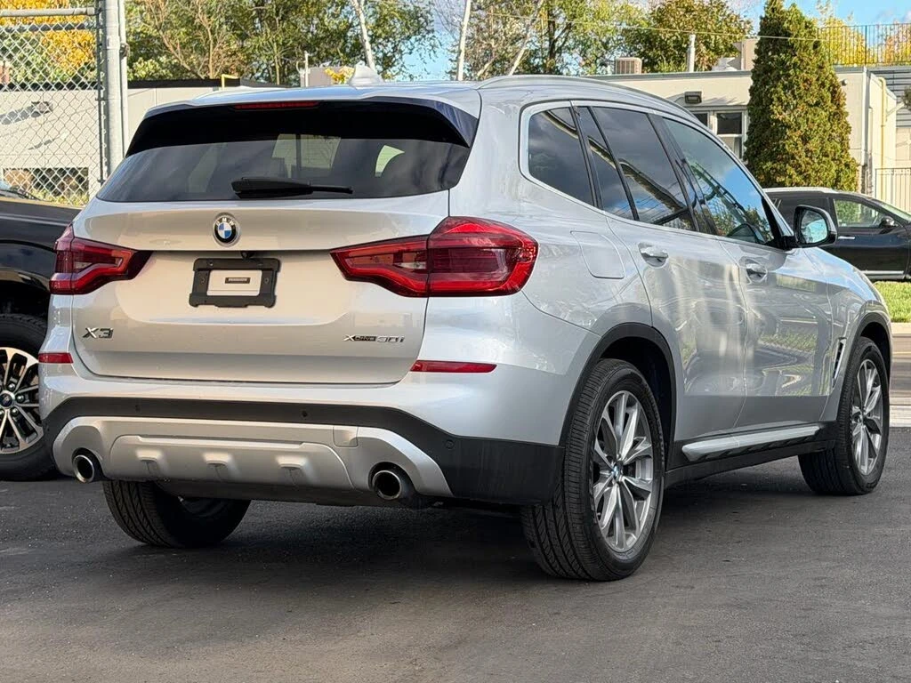 BMW X3 xDrive * АвтоКредит* (ЦЕНА ДО БГ) - изображение 3