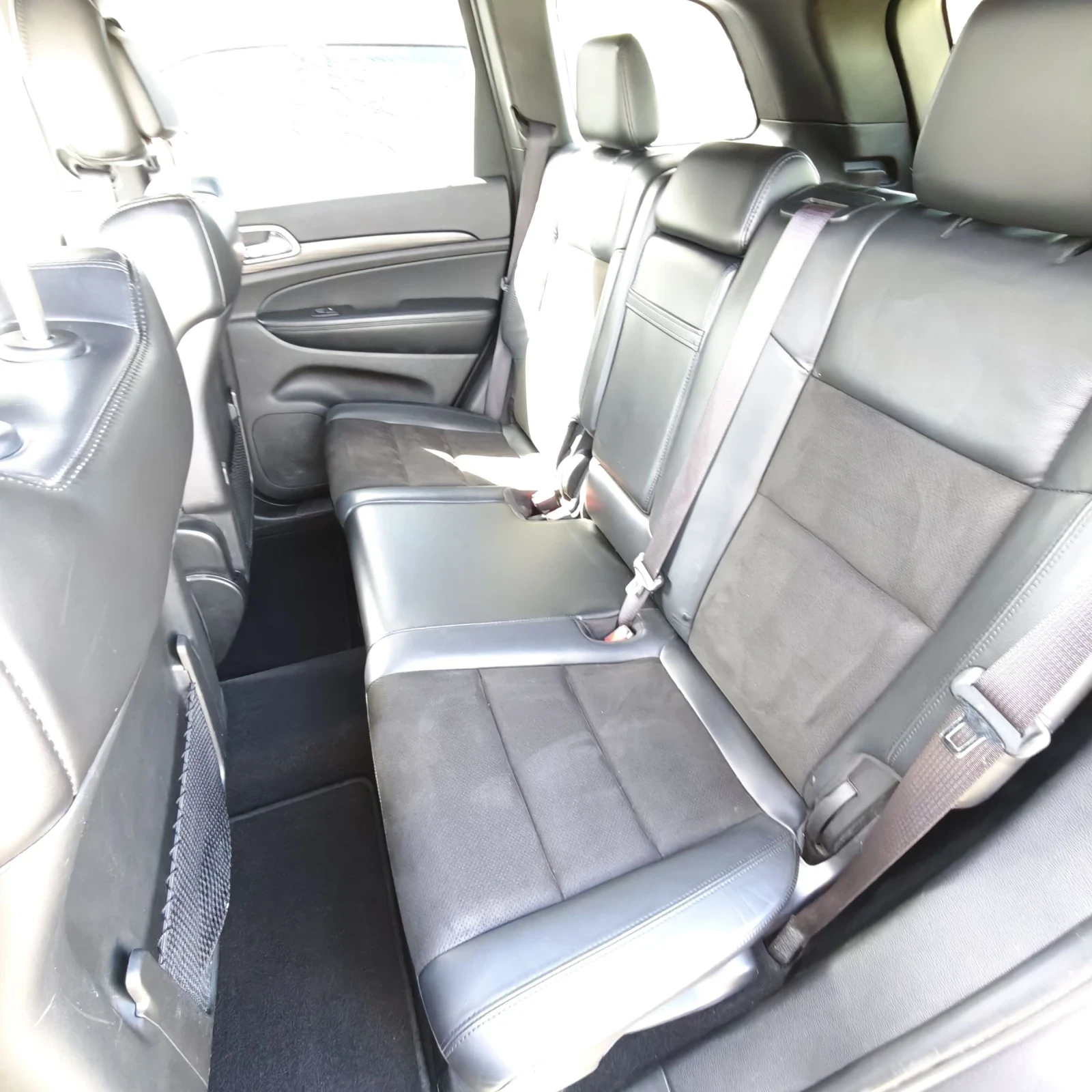 Jeep Grand cherokee 3.6, снимка 10 - Автомобили и джипове - 53806015