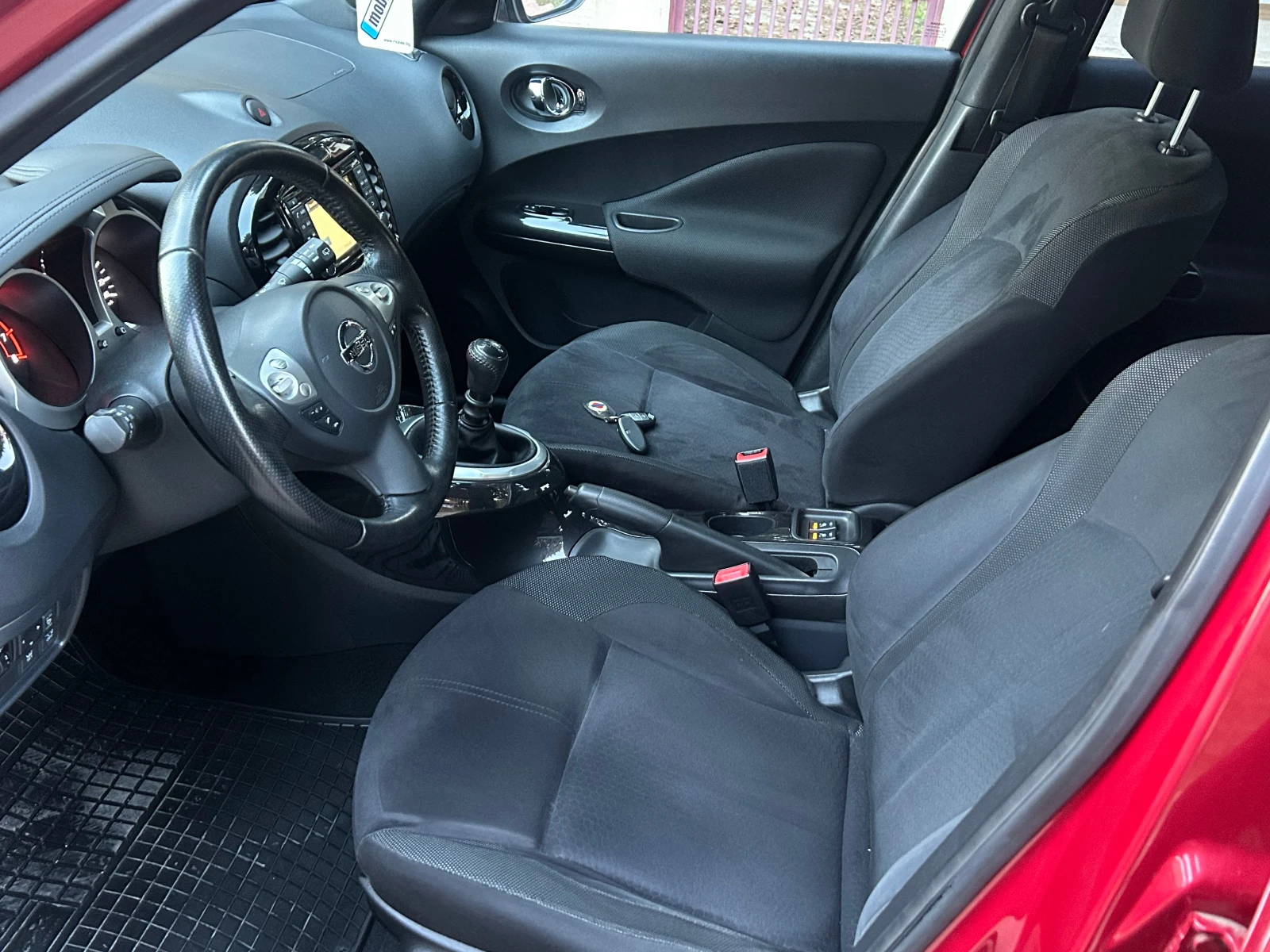 Nissan Juke 1, 2 116K, снимка 9 - Автомобили и джипове - 53842706