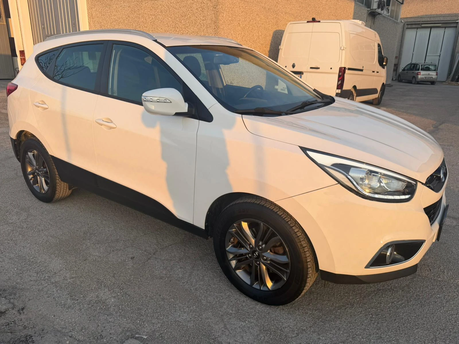 Hyundai IX35 1.6i METAN !!! EVRO 5B, снимка 2 - Автомобили и джипове - 53929400