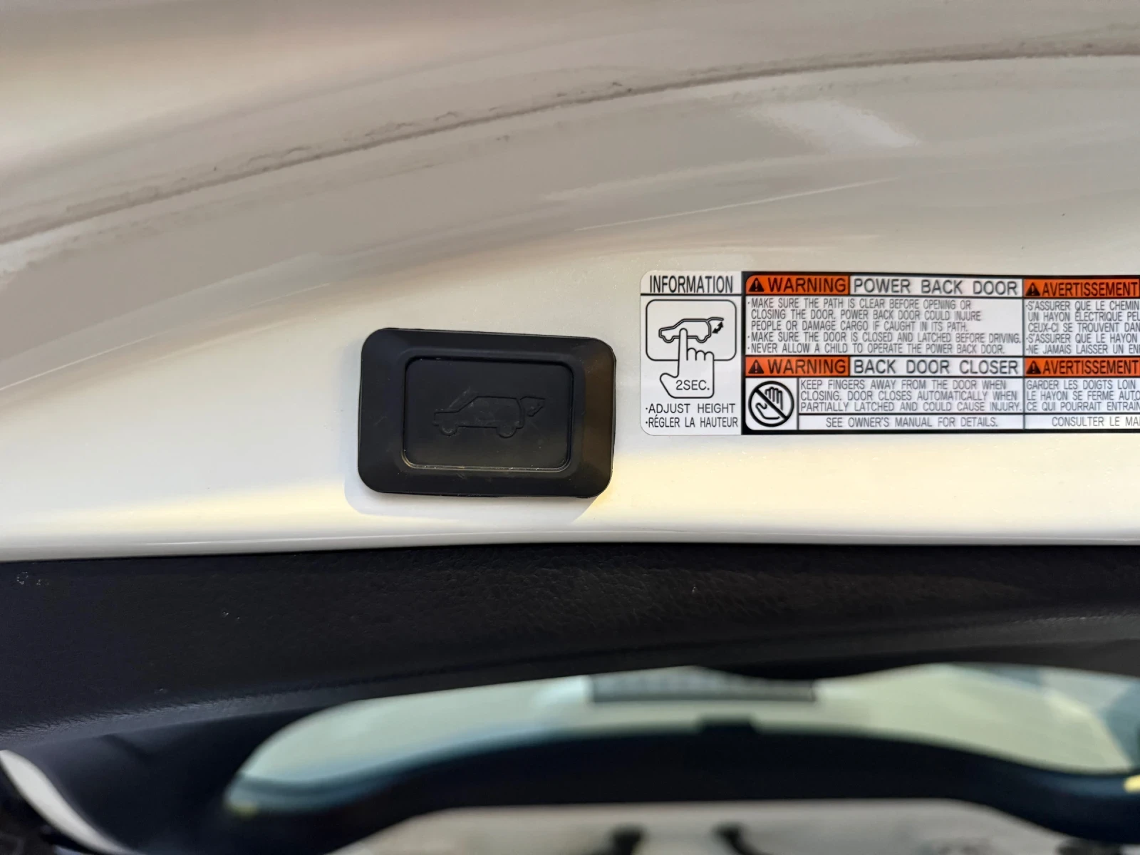 Toyota Rav4 2.0 D4D Executive , снимка 4 - Автомобили и джипове - 54209533