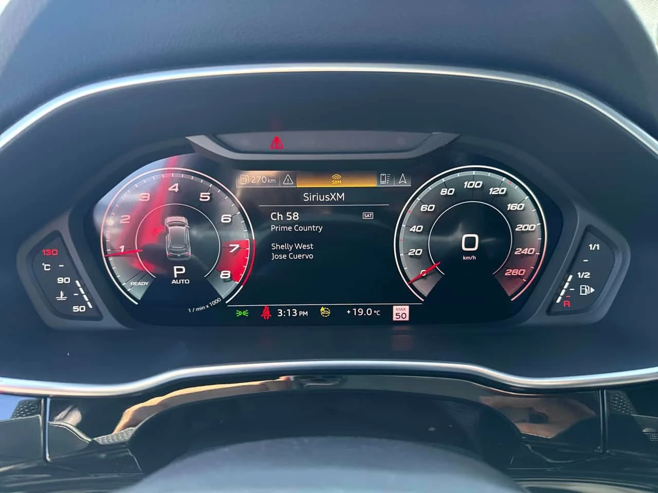 Audi Q3 * Technik * 360 * ПОДГРЕВ * PANO, снимка 10 - Автомобили и джипове - 54340535