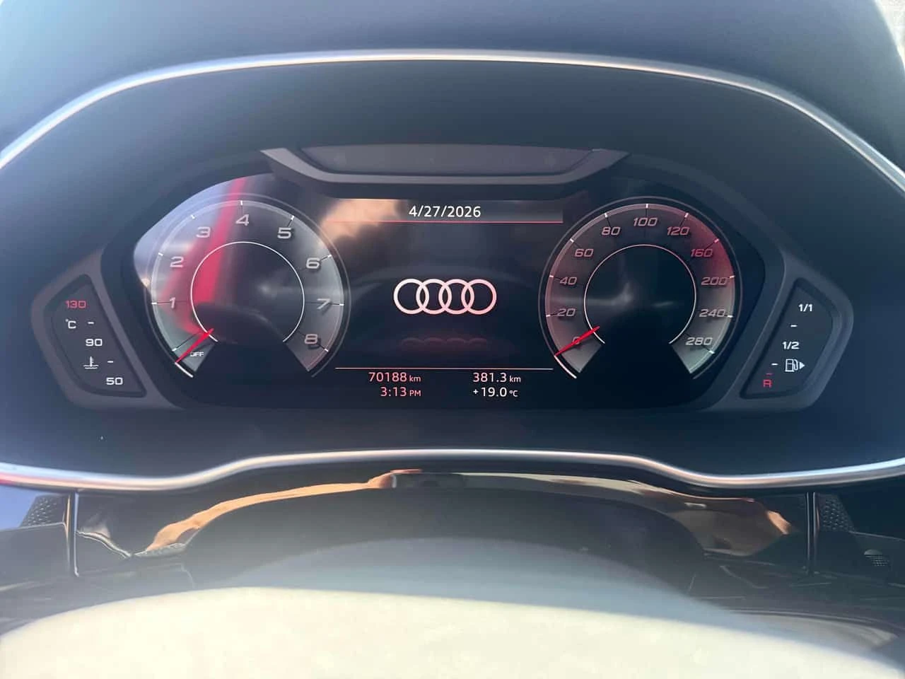 Audi Q3 * Technik * 360 * ПОДГРЕВ * PANO, снимка 8 - Автомобили и джипове - 54340535