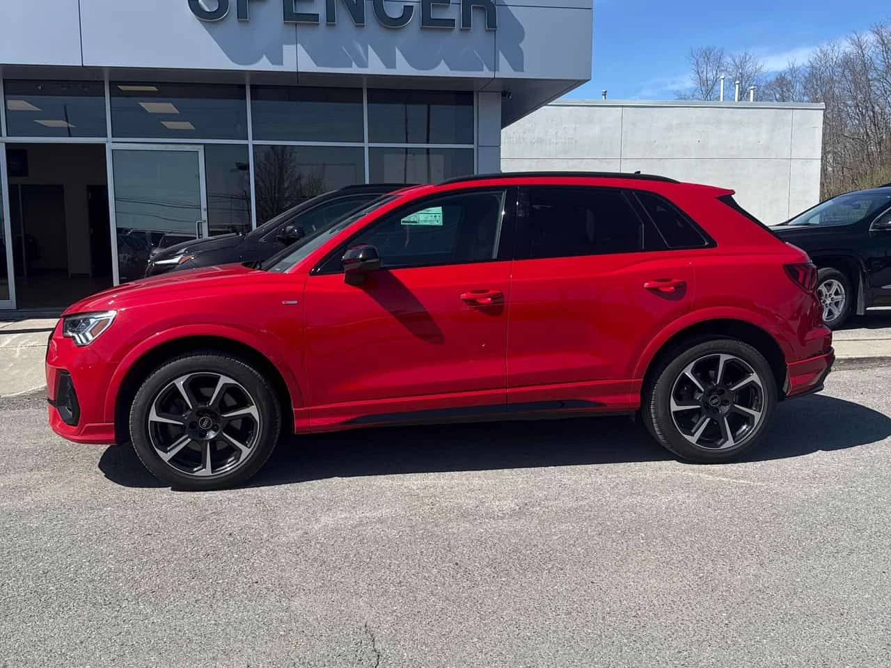 Audi Q3 * Technik * 360 * ПОДГРЕВ * PANO, снимка 15 - Автомобили и джипове - 54340535