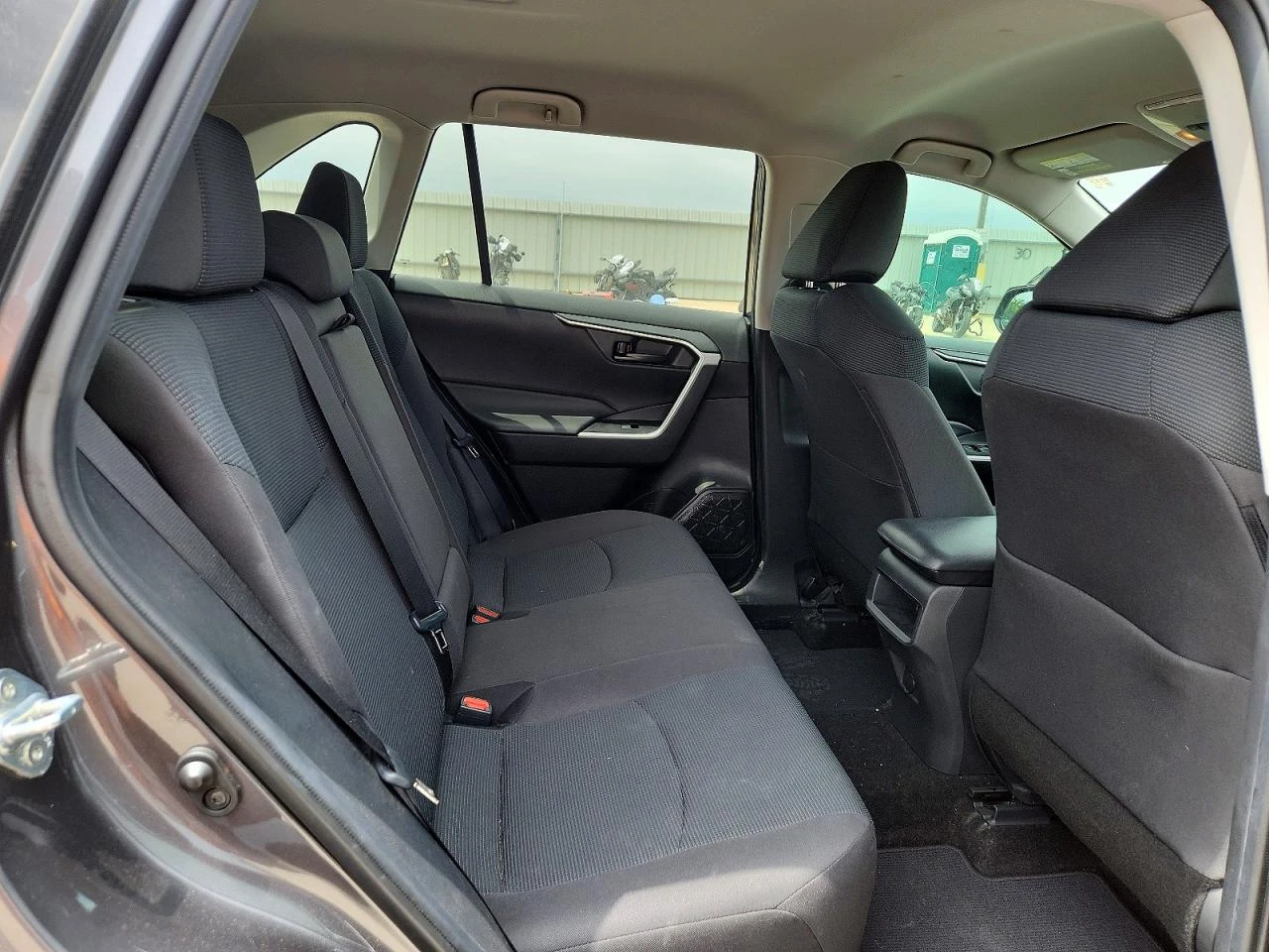 Toyota Rav4 2.5l Le, снимка 10 - Автомобили и джипове - 54731468
