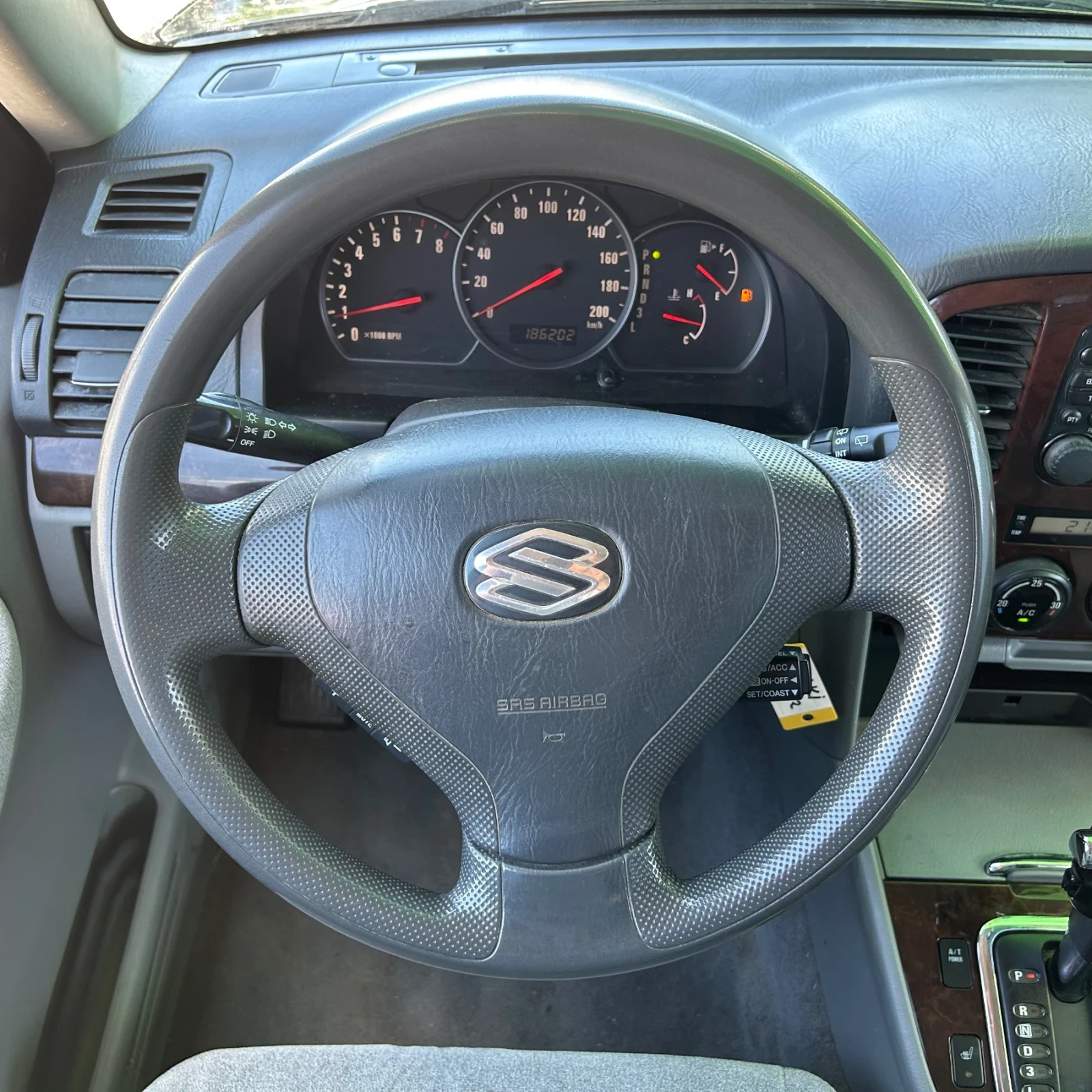 Suzuki Grand vitara 2, 7i  XL-7  Швейцария, снимка 8 - Автомобили и джипове - 55075331