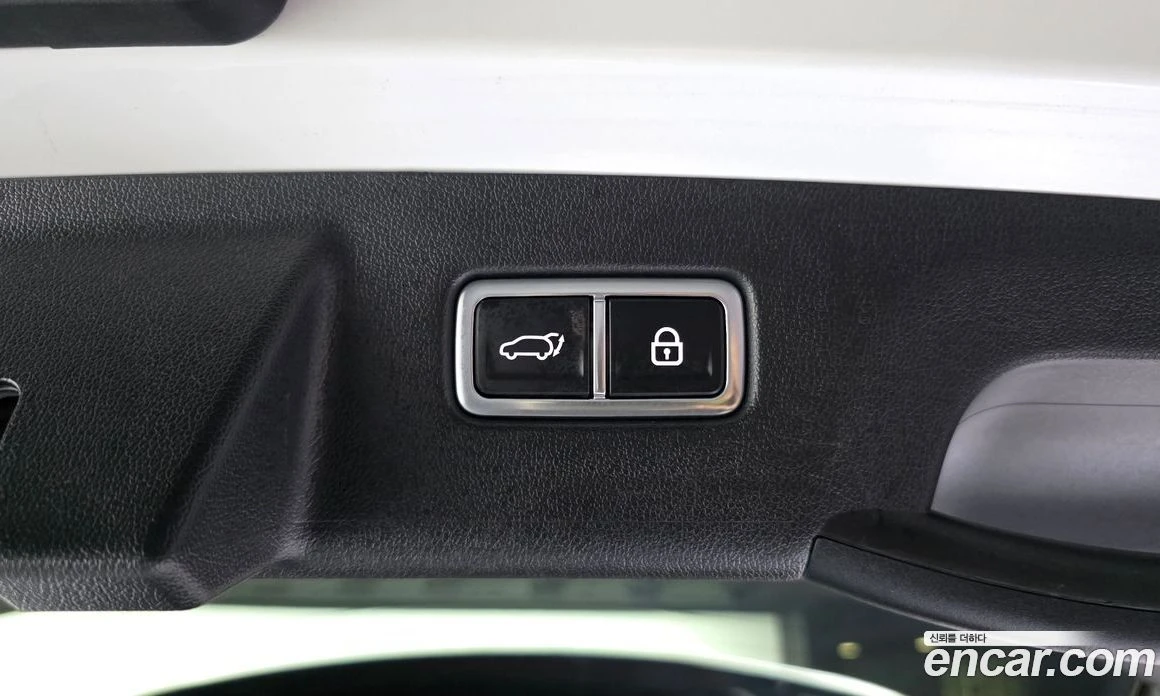 Kia Sorento Diesel 2.2 2WD Prestige, снимка 17 - Автомобили и джипове - 55807582
