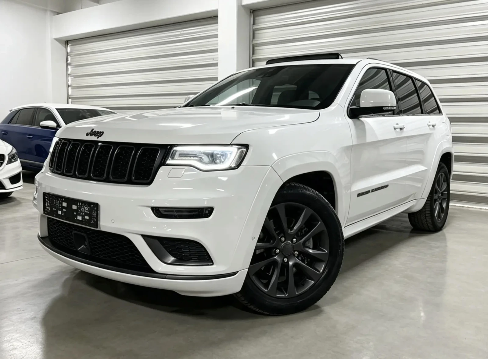 Jeep Grand cherokee  S Overland | Гаранция | Лизинг | Нов внос | 