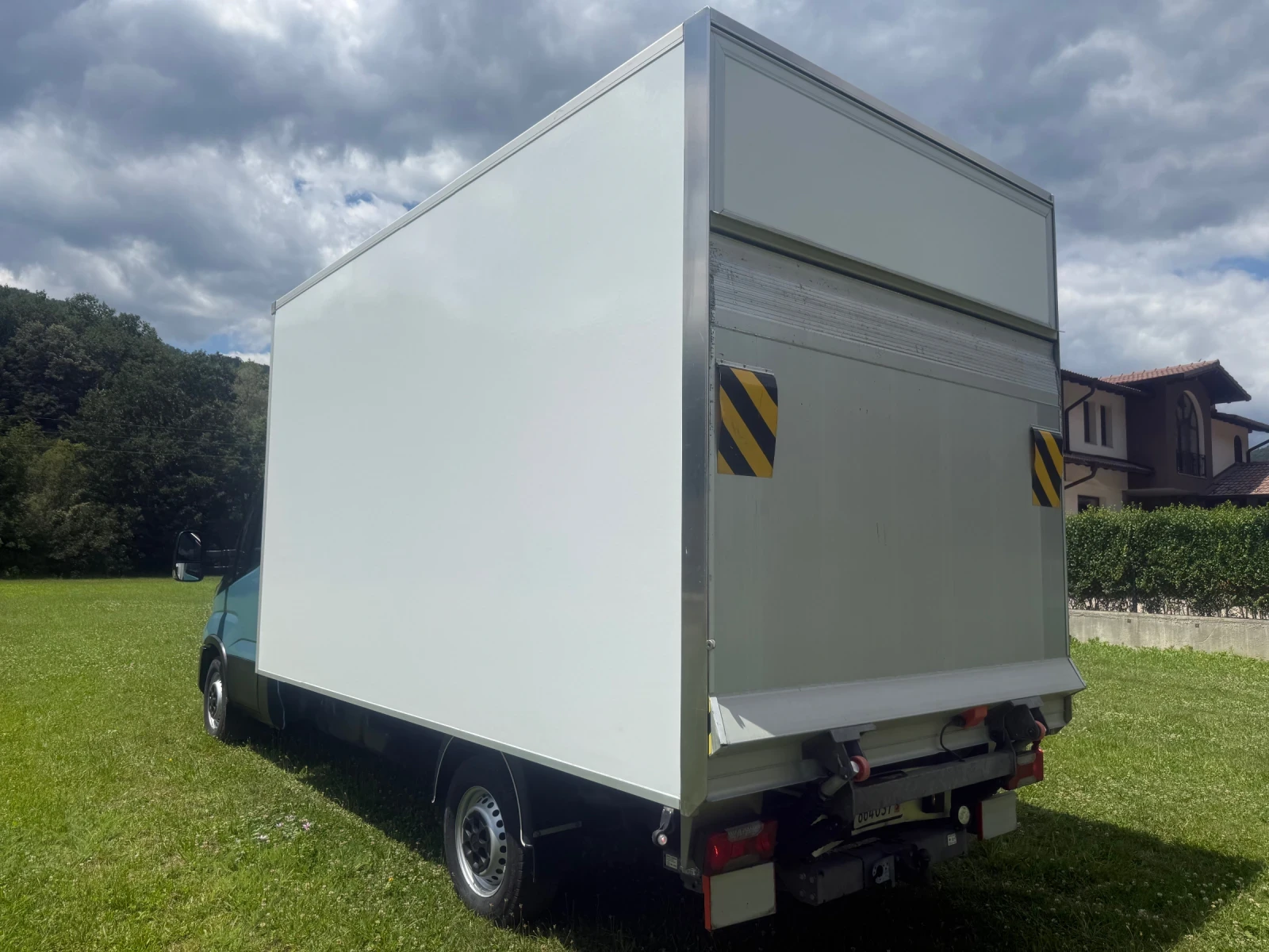 Iveco 35S18 35S18 HI-MATIK БОРД КЛИМА 4.10М МЕЖДУОСИЕ , снимка 7 - Бусове и автобуси - 54903741