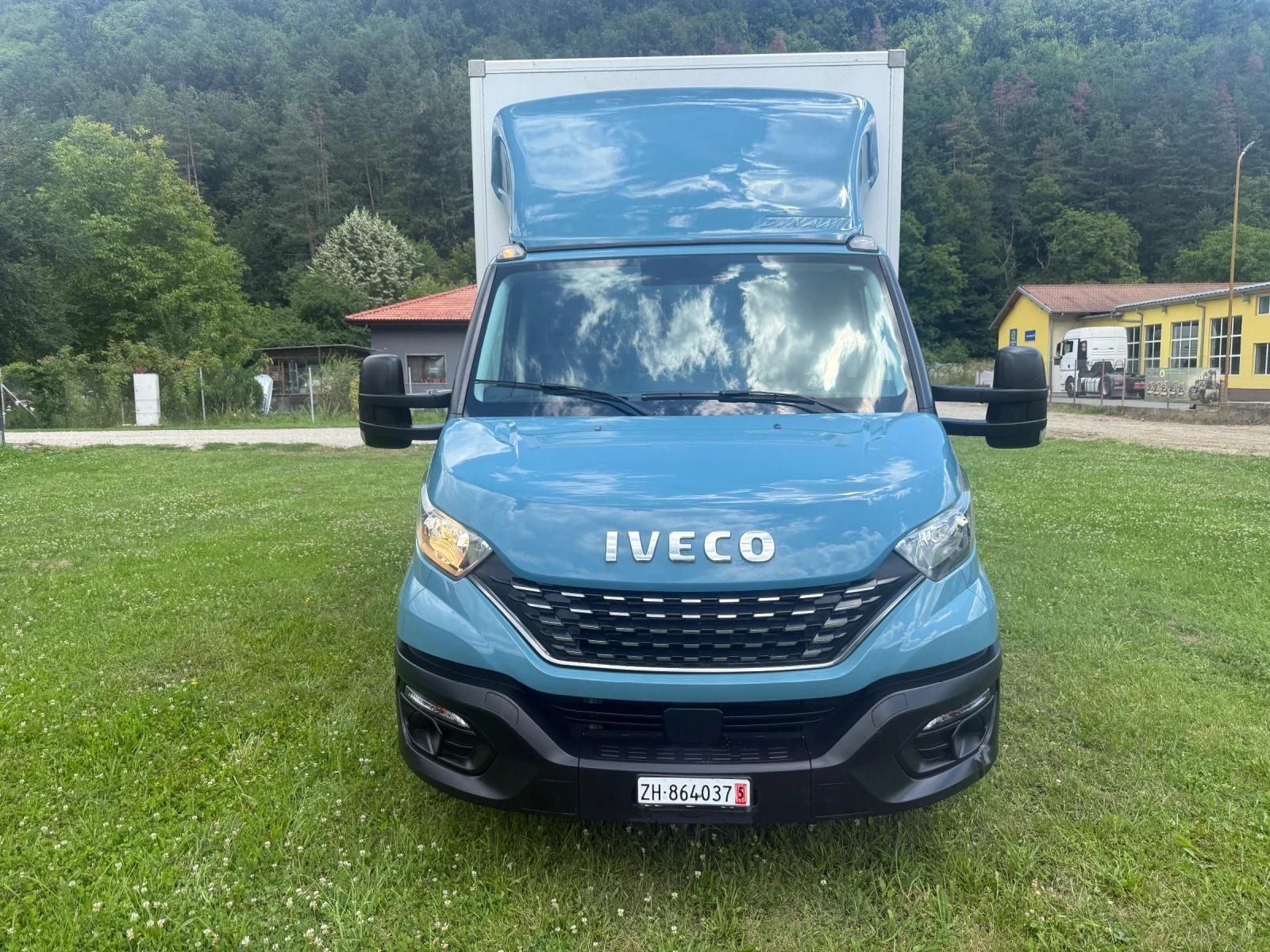 Iveco 35S18 35S18 HI-MATIK БОРД КЛИМА 4.10М МЕЖДУОСИЕ , снимка 2 - Бусове и автобуси - 54903741