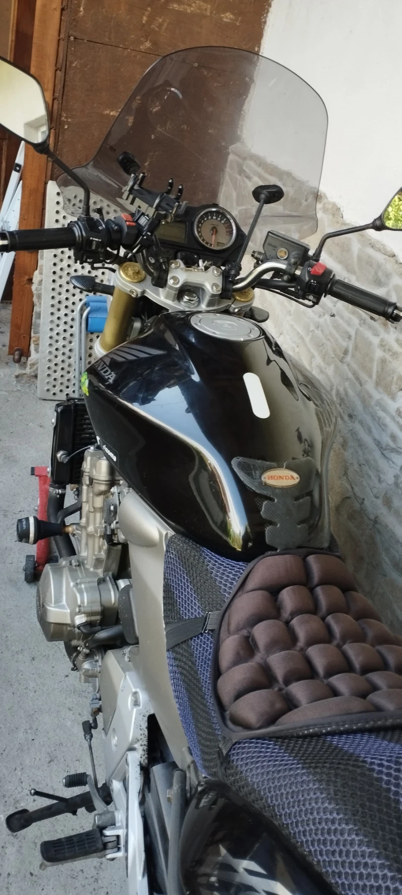 Honda Hornet 600 - изображение 7