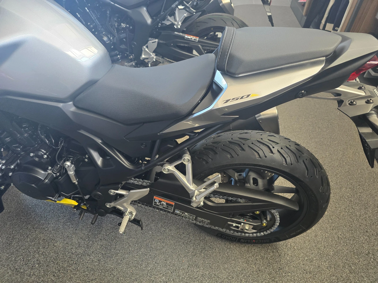 Honda Cb 750 Hornet Е-Clutch 2026 кат. A и А2-35 kw!!!!, снимка 4 - Мотоциклети и мототехника - 56113137