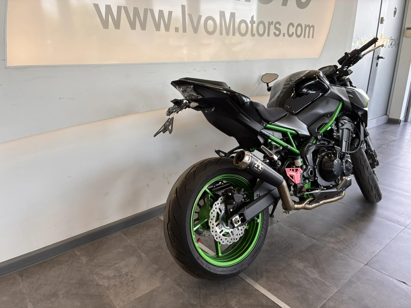 Kawasaki Z 900-3000 km.!!!, снимка 4 - Мотоциклети и мототехника - 56354244