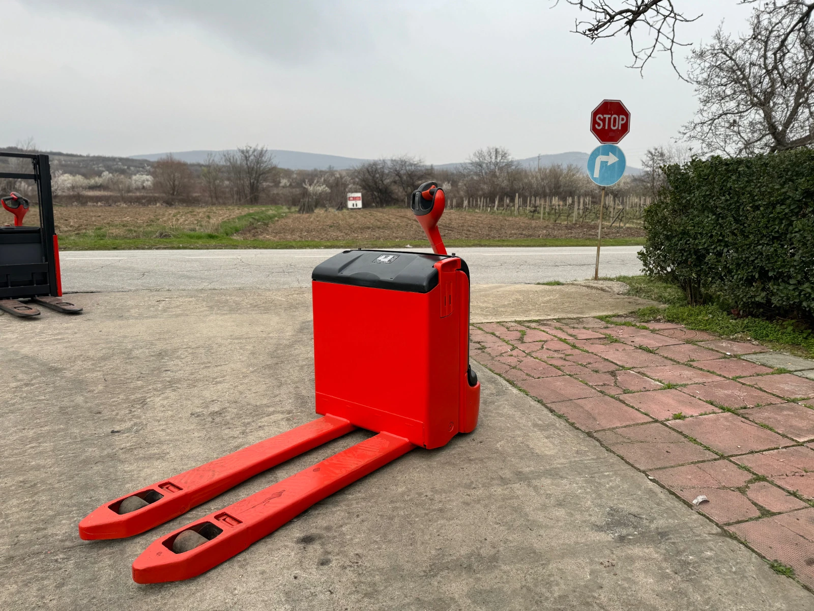  Linde .  T20 | Mobile.bg   2