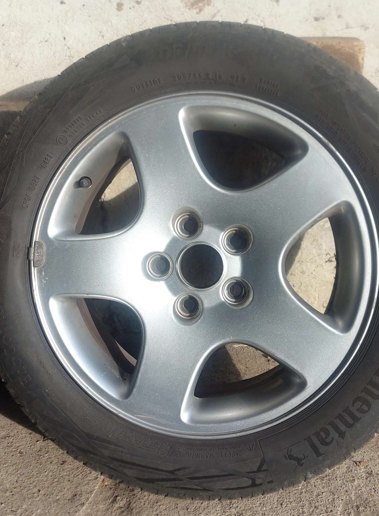 Гуми с джанти Continental 205/55R16