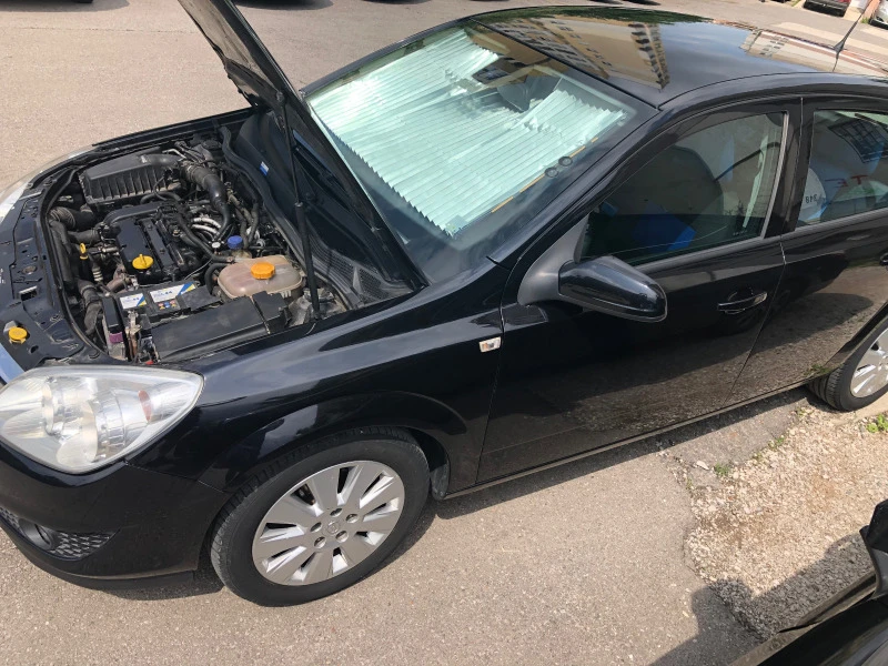 Opel Astra H, снимка 13 - Автомобили и джипове - 46940800