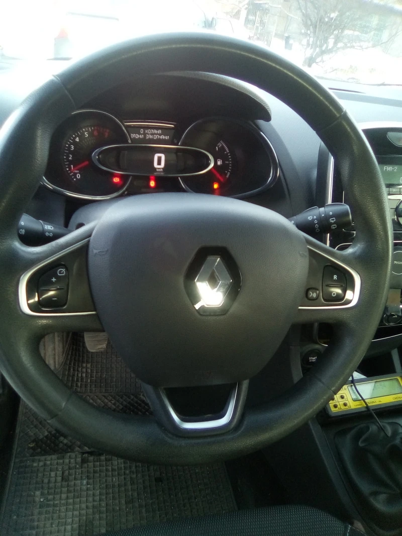 Renault Clio Газ 4 цилиндъра , снимка 8 - Автомобили и джипове - 47138315