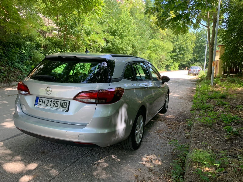 Opel Astra Tourer business 1.6 (110hp)-Стефанов Моторс, снимка 6 - Автомобили и джипове - 46404731