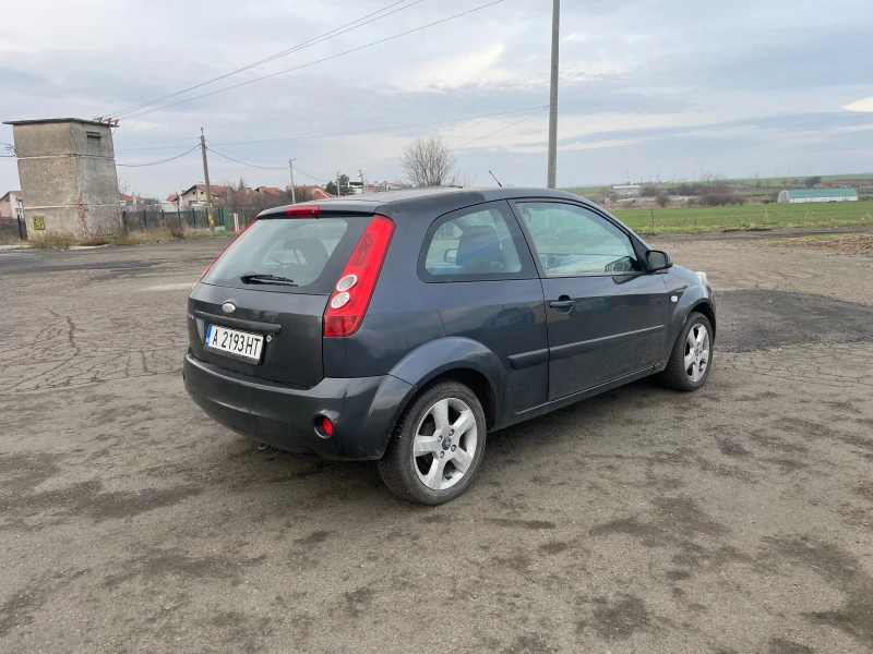 Ford Fiesta 1.3i, снимка 3 - Автомобили и джипове - 48353619