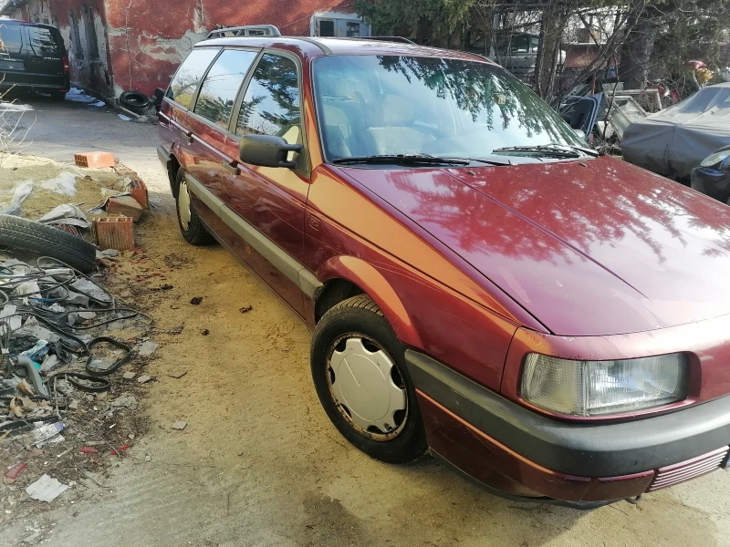 VW Passat 1800бензин, снимка 3 - Автомобили и джипове - 49305190