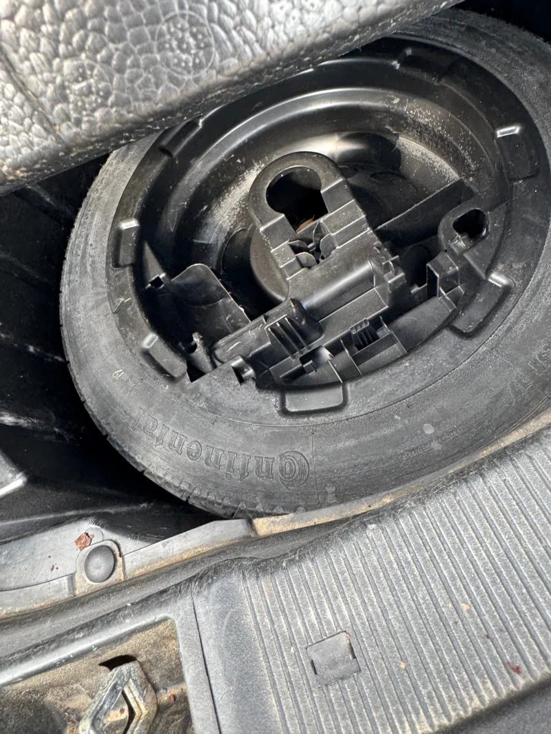 Mercedes-Benz C 270 CDI 170кс. Автоматик, снимка 9 - Автомобили и джипове - 50611675