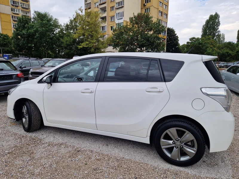 Toyota Verso 1.6D4d/7места, снимка 7 - Автомобили и джипове - 51137602
