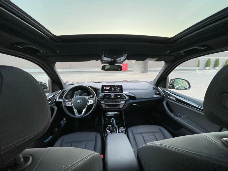 BMW iX3 M-spost/ Pano/ , снимка 11 - Автомобили и джипове - 51320554