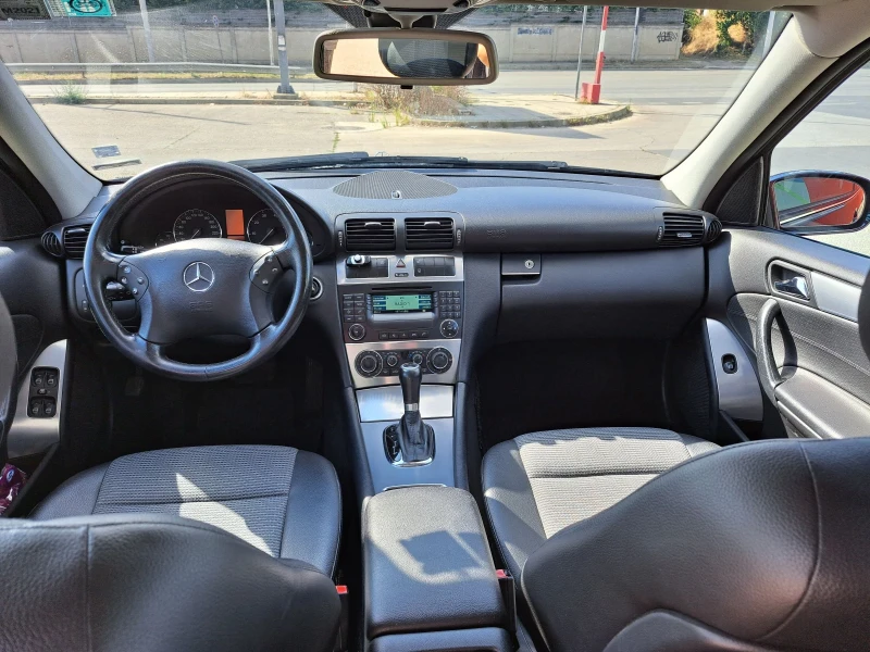 Mercedes-Benz C 200 Авантгард, снимка 10 - Автомобили и джипове - 52603394