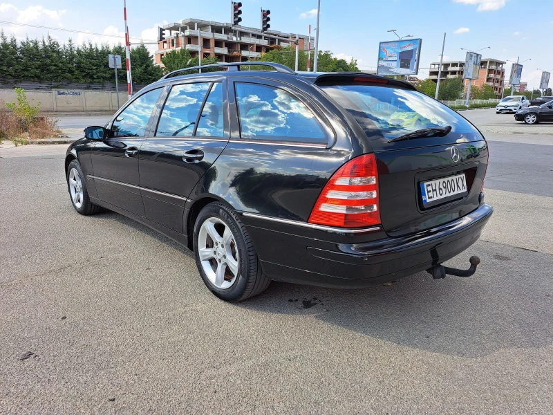 Mercedes-Benz C 200 Авантгард, снимка 8 - Автомобили и джипове - 52603394