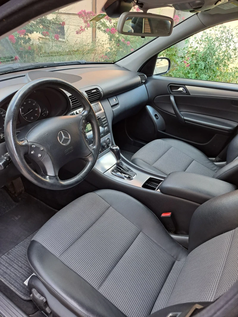 Mercedes-Benz C 200 Авантгард, снимка 17 - Автомобили и джипове - 52603394