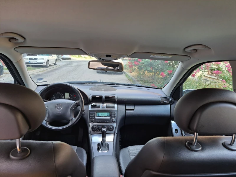 Mercedes-Benz C 200 Авантгард, снимка 14 - Автомобили и джипове - 52603394