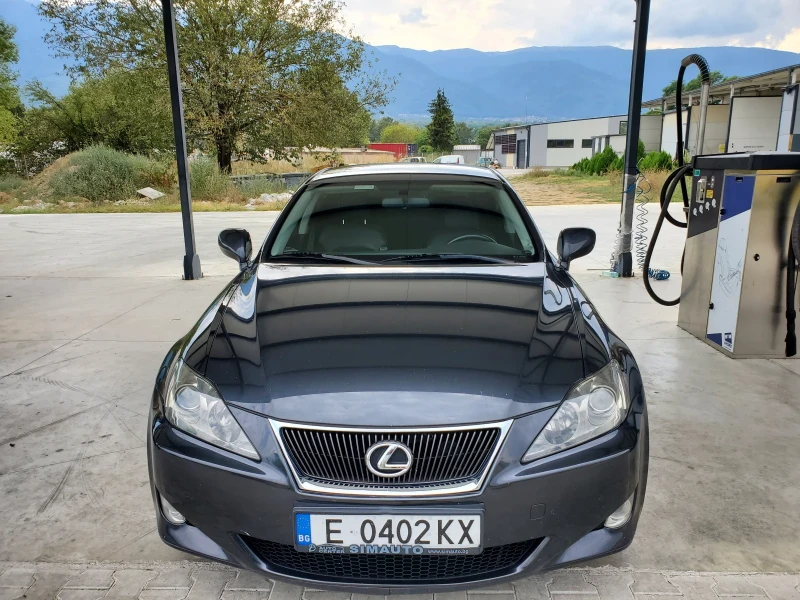 Lexus IS 220d, снимка 6 - Автомобили и джипове - 52401832