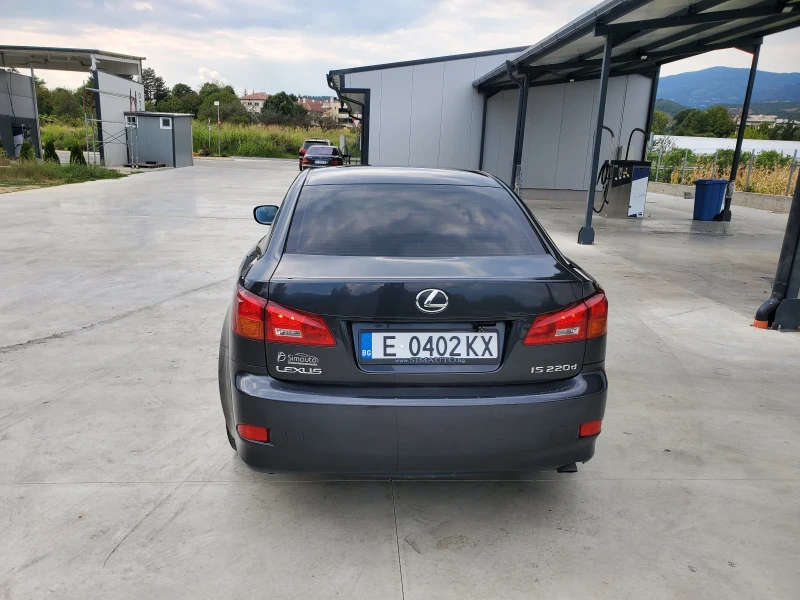 Lexus IS 220d, снимка 2 - Автомобили и джипове - 52401832