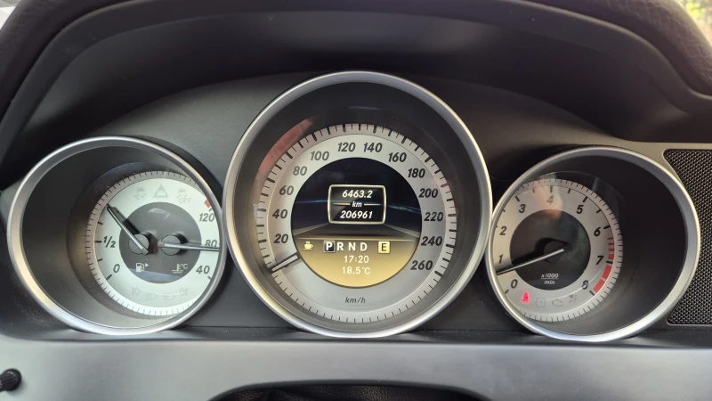 Mercedes-Benz C 350 AMG 4matic, снимка 10 - Автомобили и джипове - 52098294