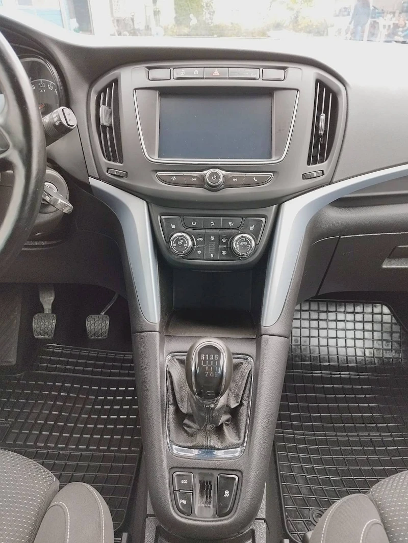 Opel Zafira 2.0 CDTI - FACE, снимка 9 - Автомобили и джипове - 52326205