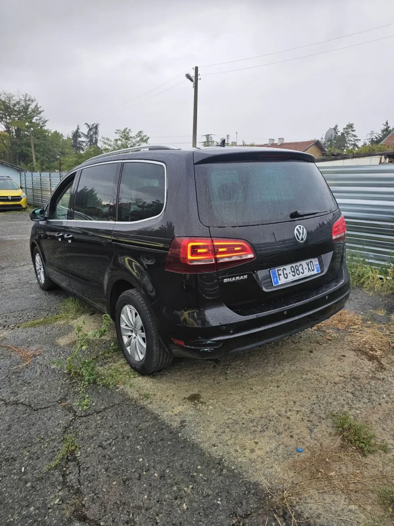 VW Sharan 2.0TDI DSG 7места, снимка 4 - Автомобили и джипове - 52232360