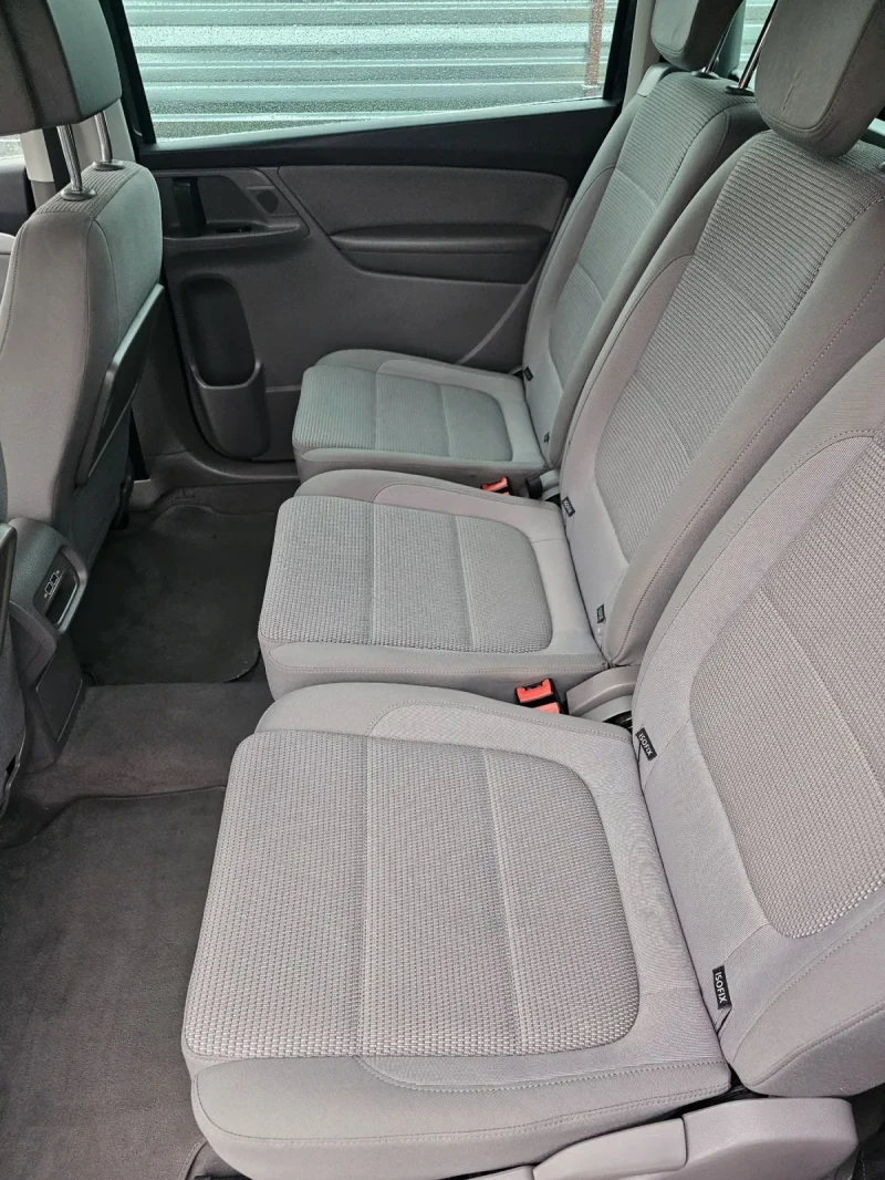 VW Sharan 2.0TDI DSG 7места, снимка 7 - Автомобили и джипове - 52232360