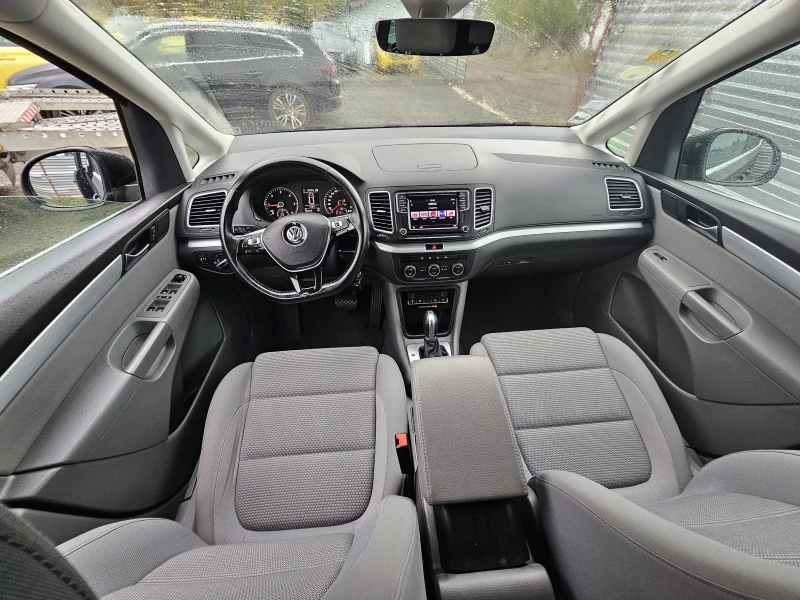 VW Sharan 2.0TDI DSG 7места, снимка 11 - Автомобили и джипове - 52232360