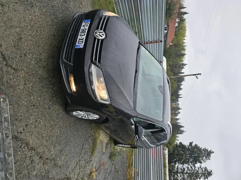 VW Sharan 2.0TDI DSG 7места, снимка 3 - Автомобили и джипове - 52232360