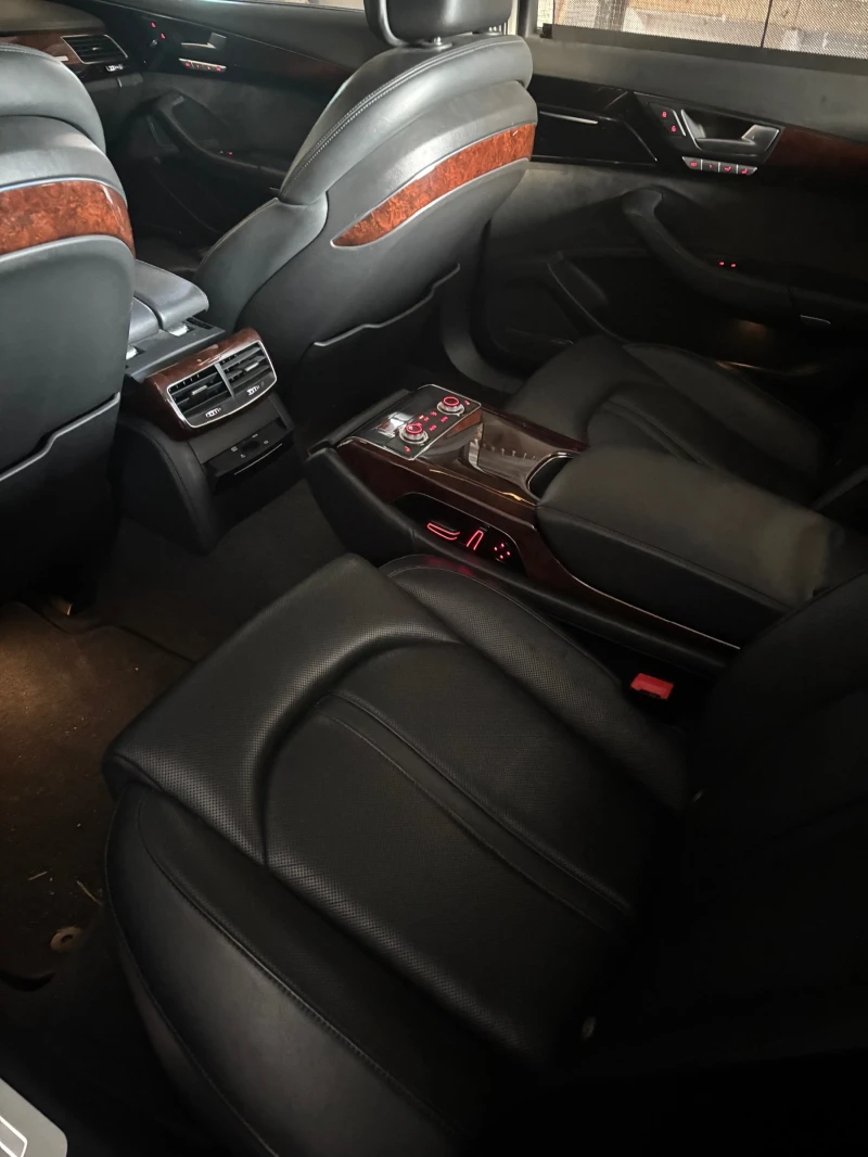 Audi A8, снимка 8 - Автомобили и джипове - 52381854