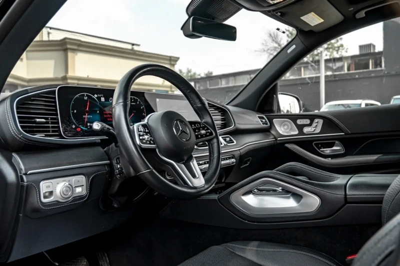 Mercedes-Benz GLE 450 AMG, DISTRONIC.BURMESTER, PANORAMA, МАСАЖИ, ОБДУХВ, снимка 10 - Автомобили и джипове - 52524344