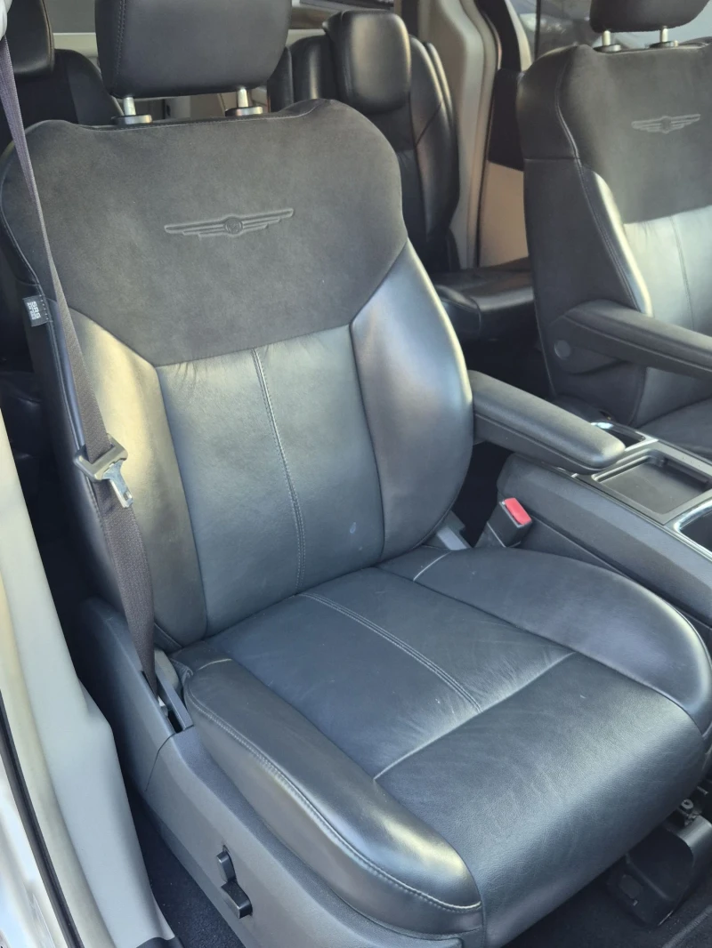 Chrysler Gr.voyager * 2.8CRDI* ТОП СЪСТОЯНИЕ* , снимка 14 - Автомобили и джипове - 52924832