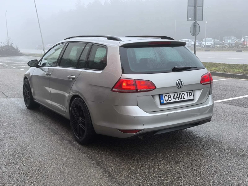 VW Golf 1.6 TDI , снимка 7 - Автомобили и джипове - 52978337