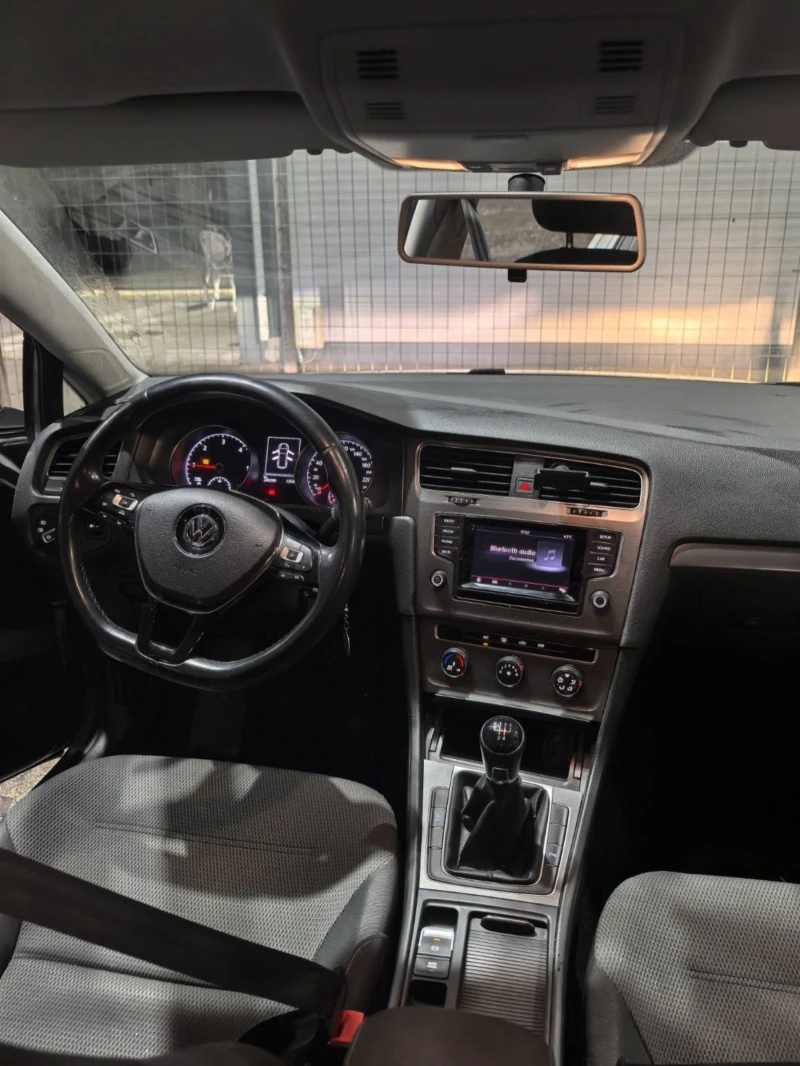 VW Golf 1.6 TDI , снимка 12 - Автомобили и джипове - 52978337