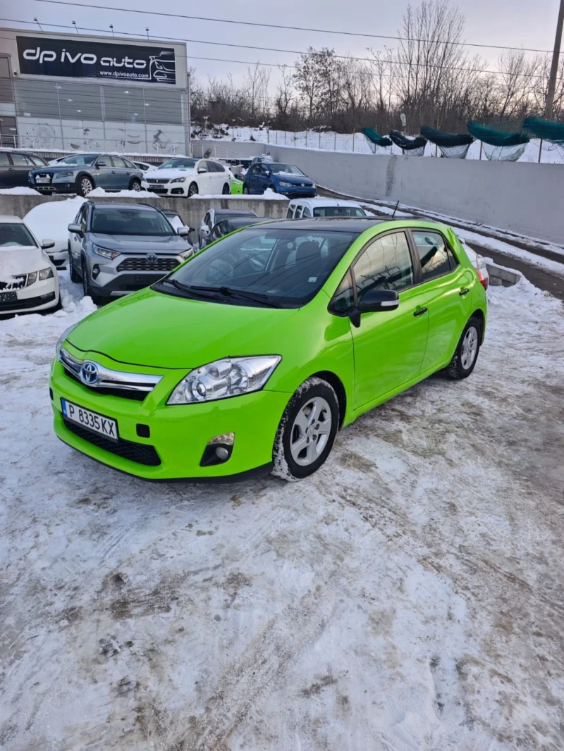 Toyota Auris ХИБРИД* ГАЗ* 