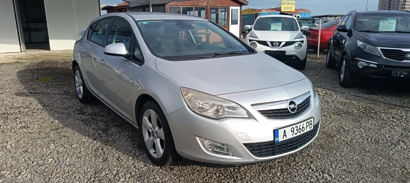 Opel Astra 1.4/100кс.* Бензин * Регистрация , снимка 2 - Автомобили и джипове - 53236853