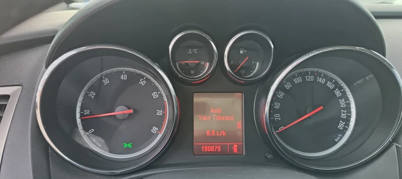 Opel Astra 1.4/100кс.* Бензин * Регистрация , снимка 14 - Автомобили и джипове - 53236853