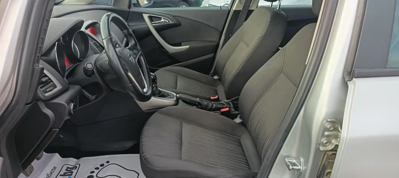 Opel Astra 1.4/100кс.* Бензин * Регистрация , снимка 9 - Автомобили и джипове - 53236853